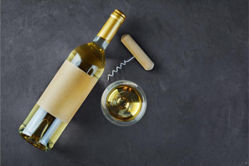 Cocktail avec bouteille Martini